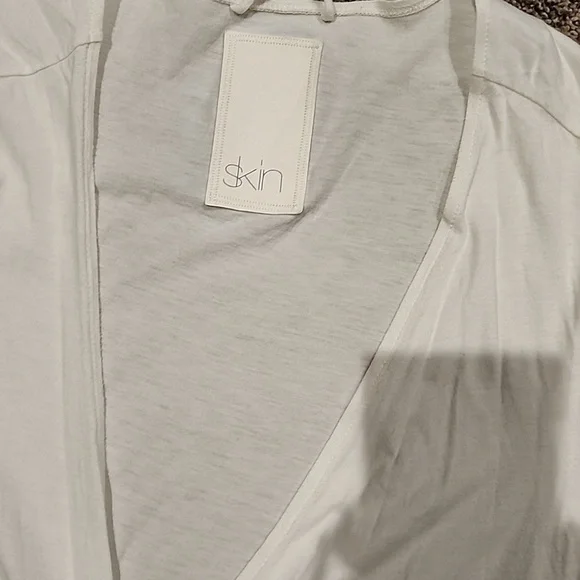 Skin White Ruffled Robe - Picture 2 of 3